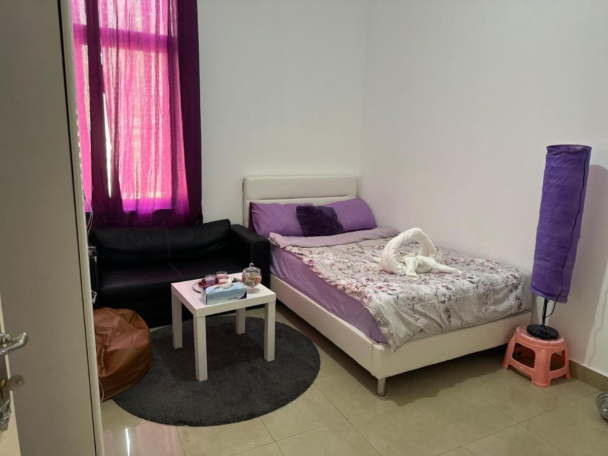 The Purple Place Apartman Abu Dzabi Kültér fotó