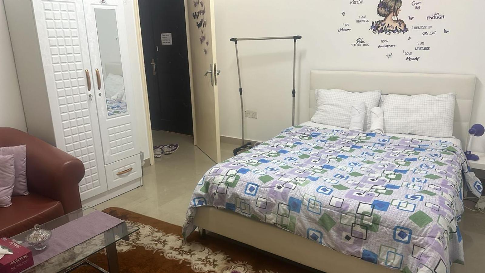 The Purple Place Apartman Abu Dzabi Kültér fotó