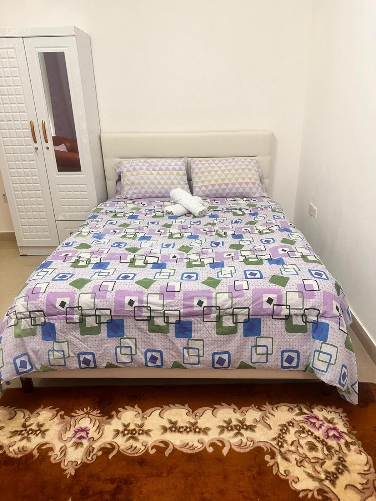 The Purple Place Apartman Abu Dzabi Kültér fotó