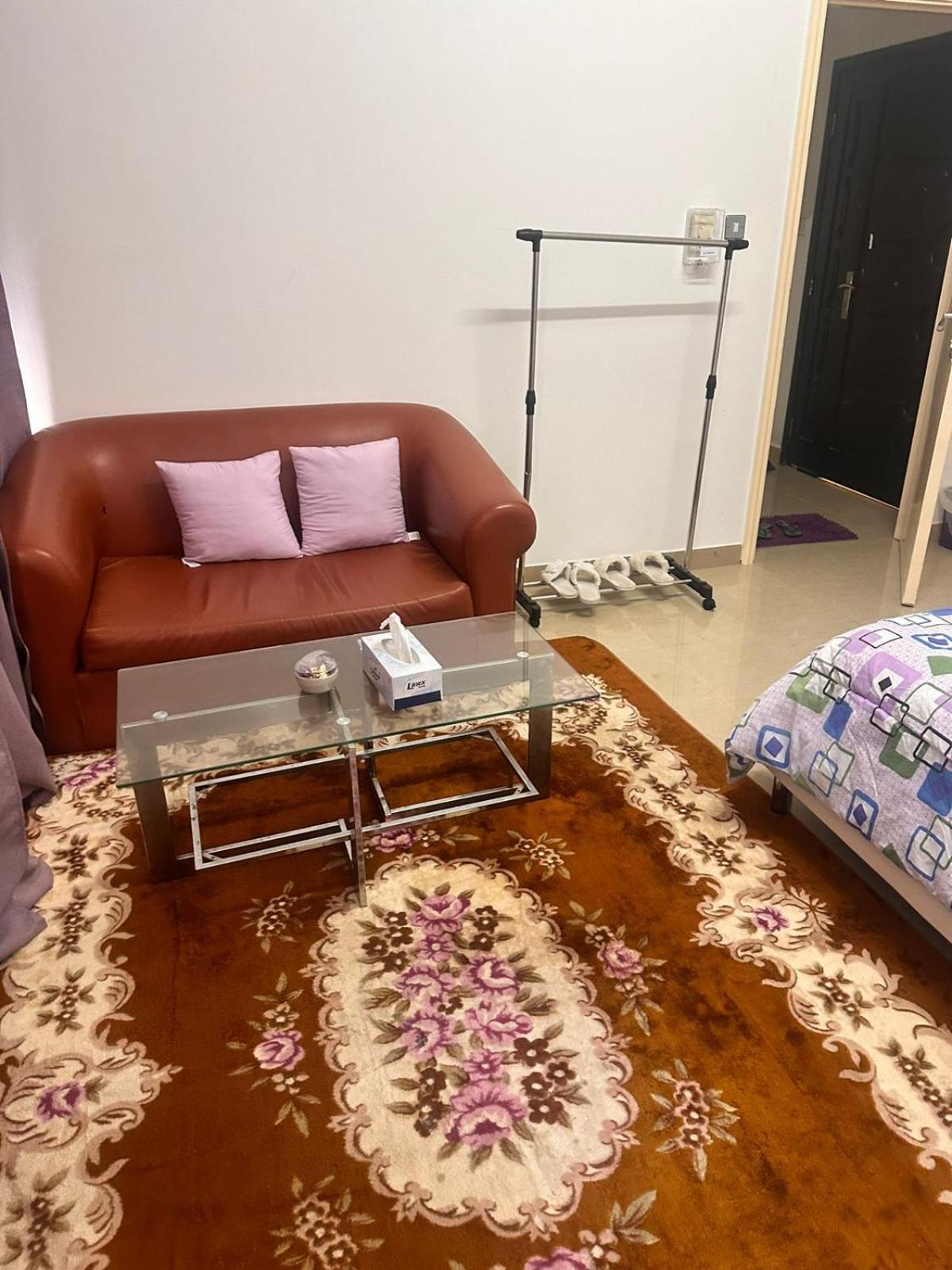 The Purple Place Apartman Abu Dzabi Kültér fotó
